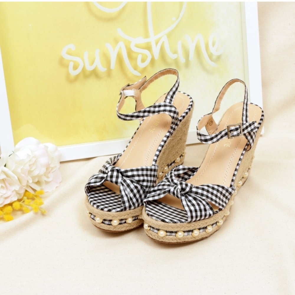 PLAID VINTAGE WEDGES SIZE 10